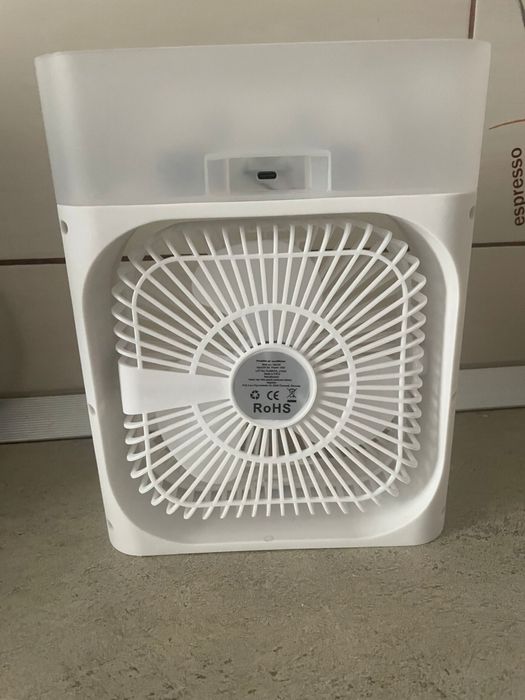 Vand venilator cu ados de apa pentru umidificare