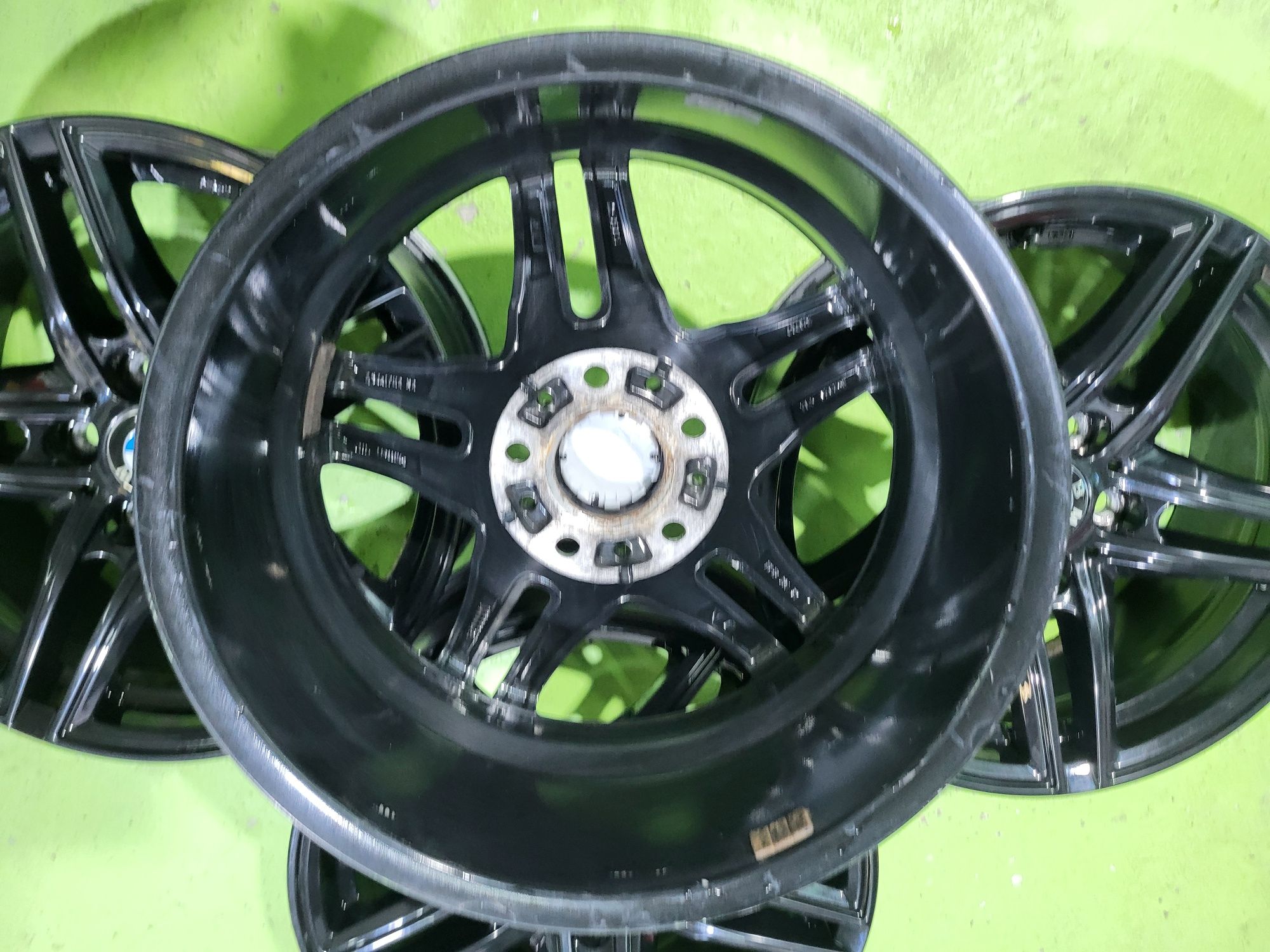 17 5x120 Bmw F30 F31 E90 лети джанти 5х120 бмв ф30