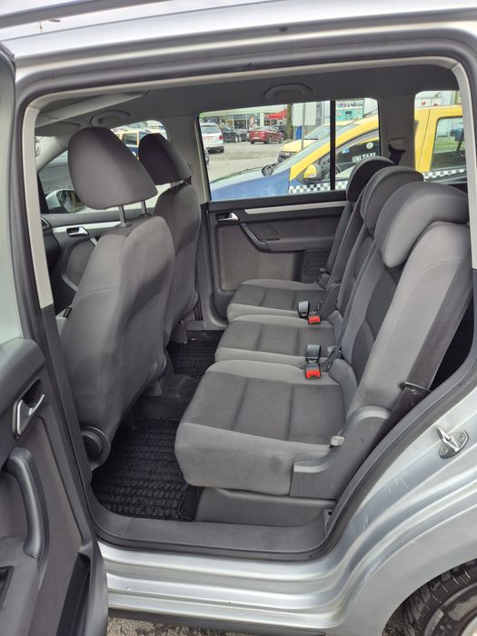 Volkswagen Touran 2012