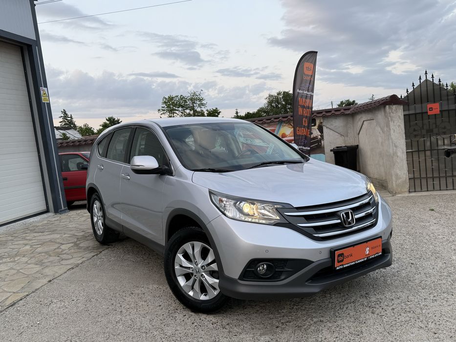 Honda CR-V Elegance / 1.6 DTEC 120 CP / Decembrie 2014 / 10.499€