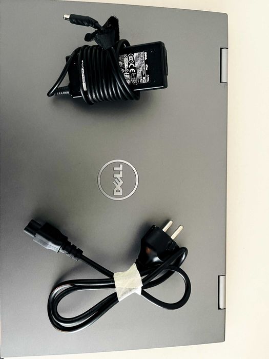 Laptop 2in1 Dell Inspiron 5578 Aspect 9/10 Functionalitate 10/10