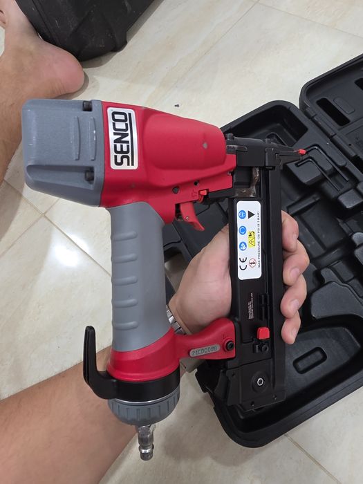 Pistol cuie SENCO pneumatic SLS 18MG