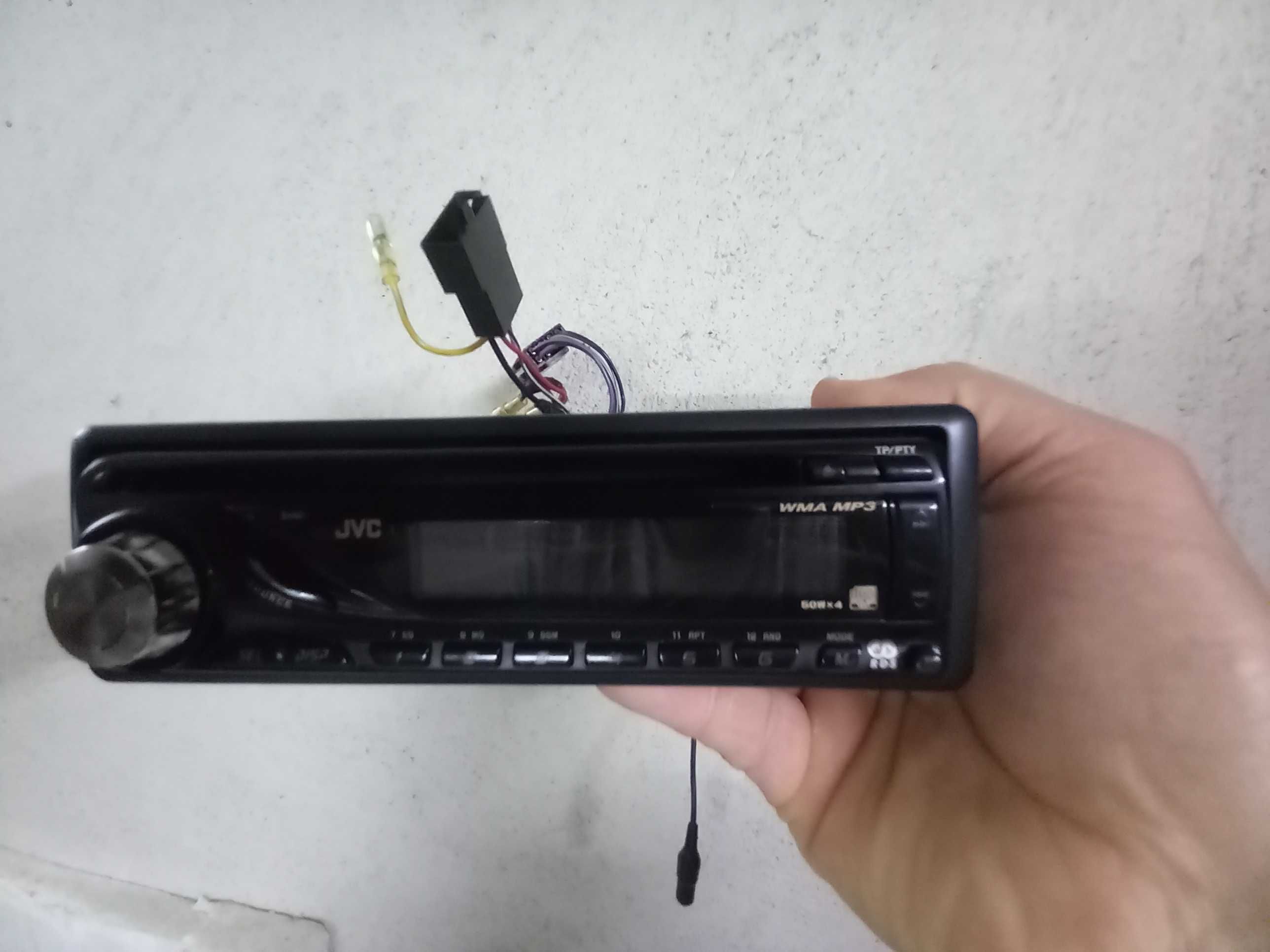 Продавам CD MP3  за кола