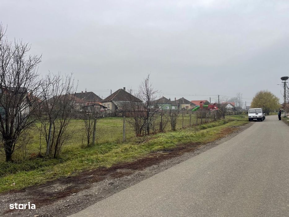 Teren Intravilan,10 Ari,Zona Lazuri