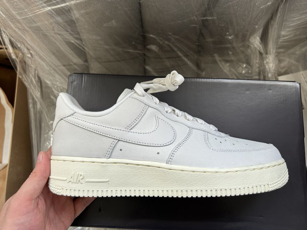 Air force 1, 40, noi