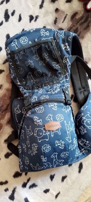 Продам кенгуру в хорошем состоянии