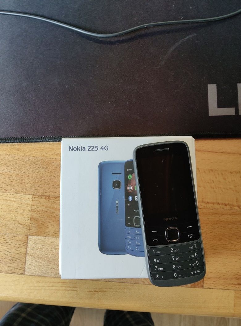 Nokia 225 4G aproape nou