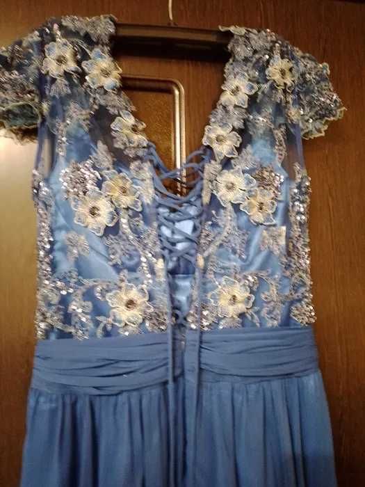 Vand rochie eleganta marimea M