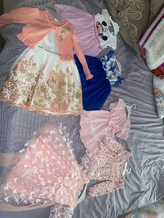 Vand hainute fetite diferite marimi