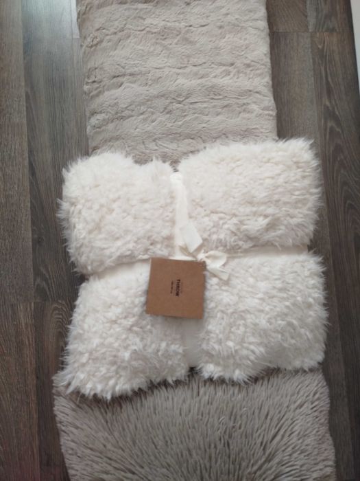 Одеало и възглавница