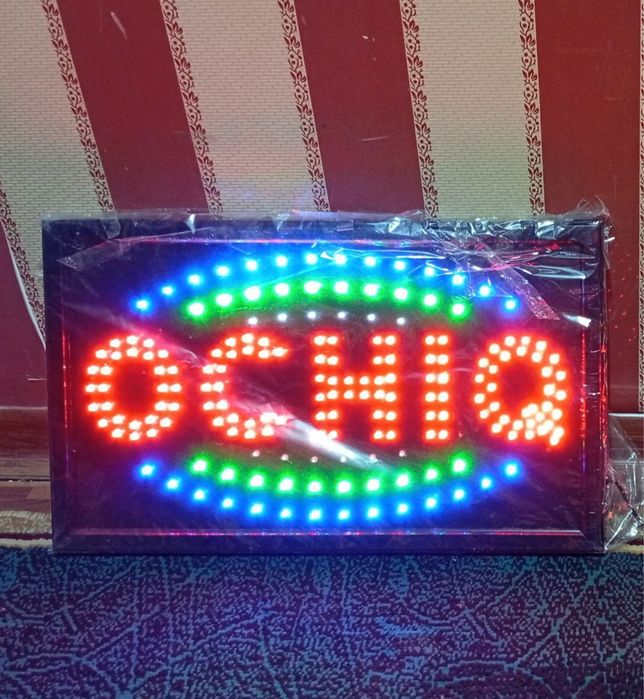 Вывеска «открыто» , «ochiq»