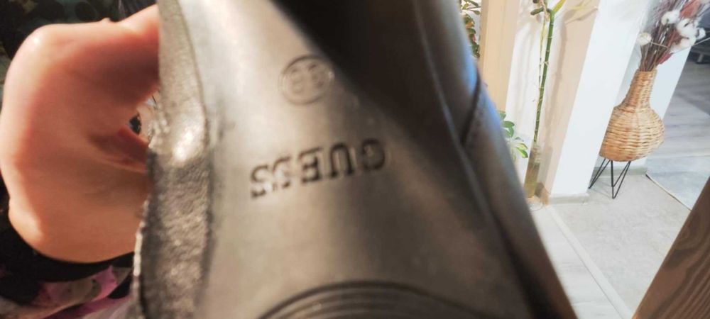 "Guess" ботуши, естествена кожа