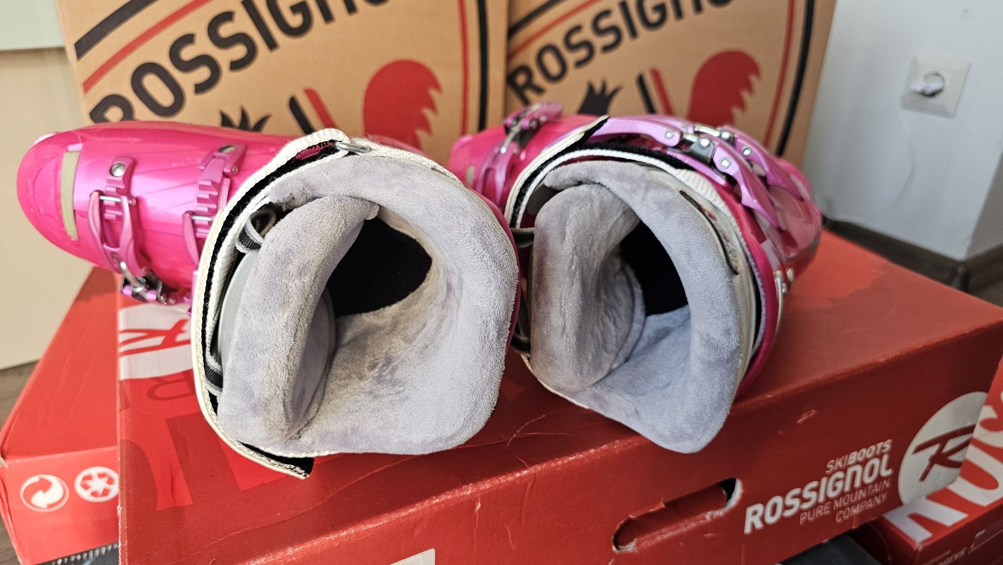 Ски обувки Rossignol розови