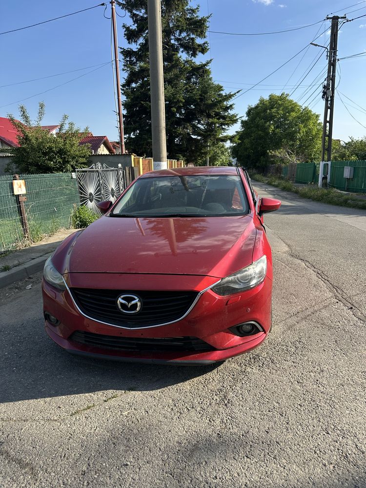 Mazda 6  2014 avariata