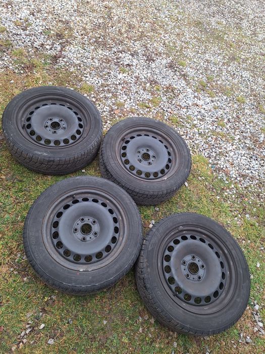 Vând jante de tabla cu cauciucuri 5x112 r16