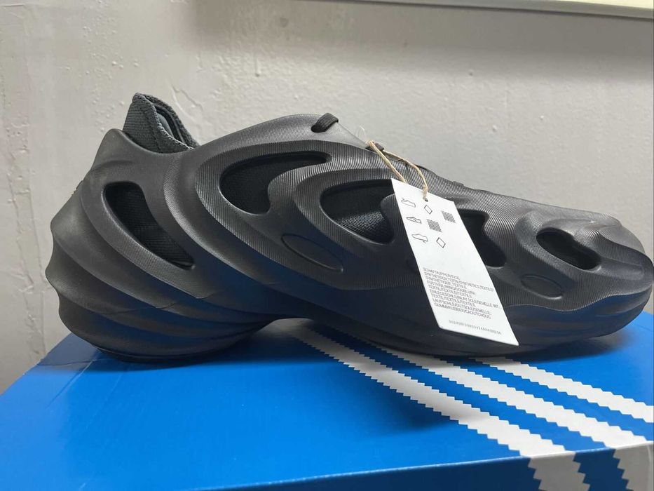 Оригинални маратонки * ADIDAS ADIFOM Model Q * EU42