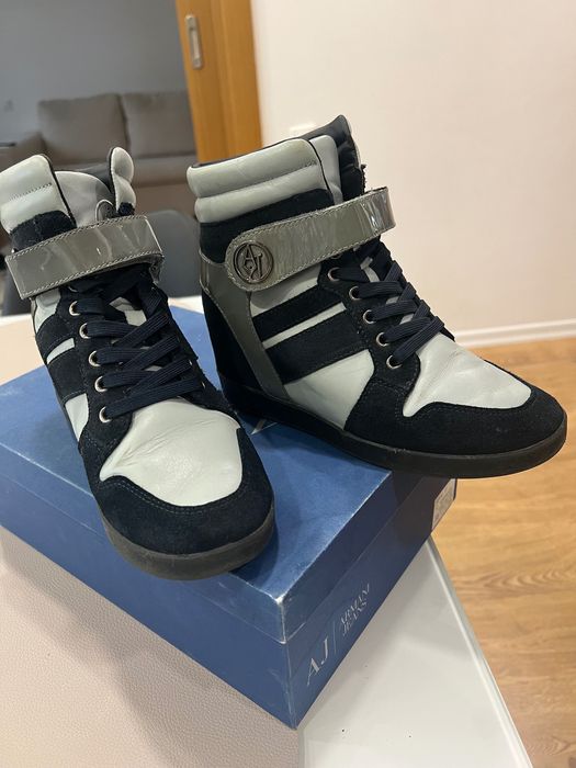 Sneakersi cu platforma Armani Jeans masura 38