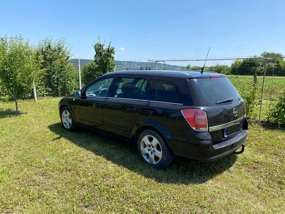 Vând Opel Astra H