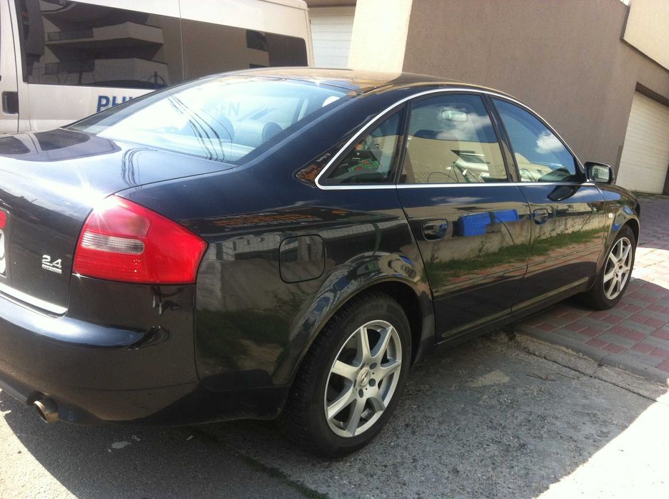 Audi A6 V6 2.4 Quattro