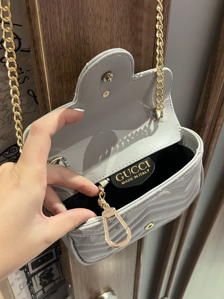 Малка сива чанта Gucci