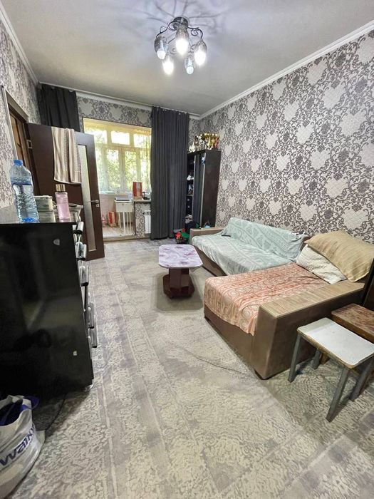 2в3/2/4 Ялангач, ориентир кафе Бухара,балкон1.5*3,мебель техника 50 м2