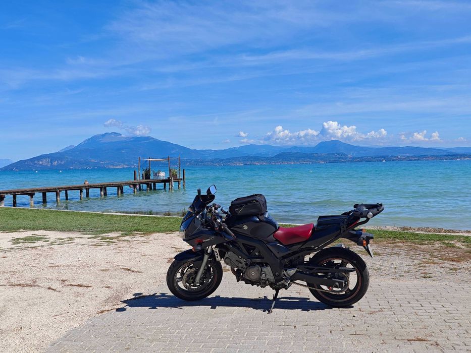 Vand Motocicleta Suzuki SV650s ABS Neagra 2008 70000+ km 3 Case GIVI