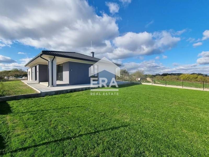 Продава се  в с. Баново, Област Варна -  кв.м за 0 €/ - Снимка #2