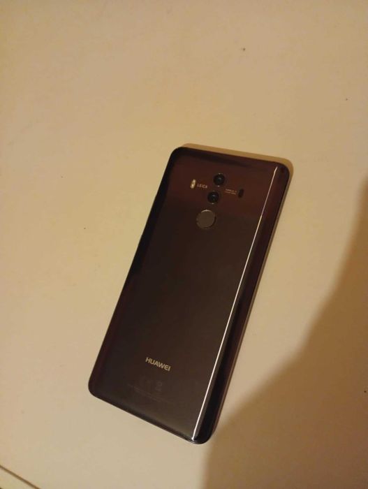 Salut ofer la schimb 2 telefoane in schimb la un iphone 12 pro /12