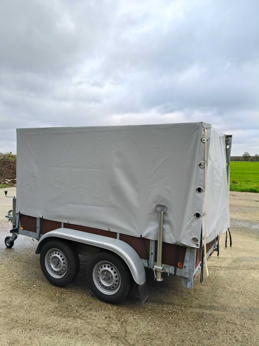 Remorca 2axe cu prelată 750kg