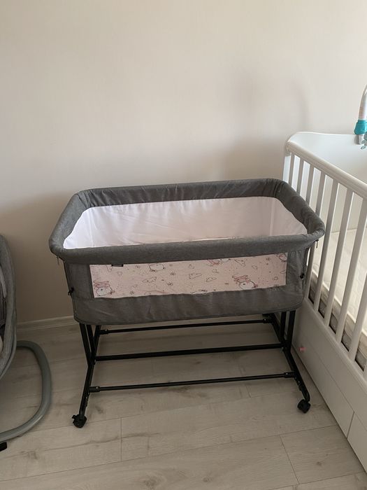 Бебешко легло и Next to me