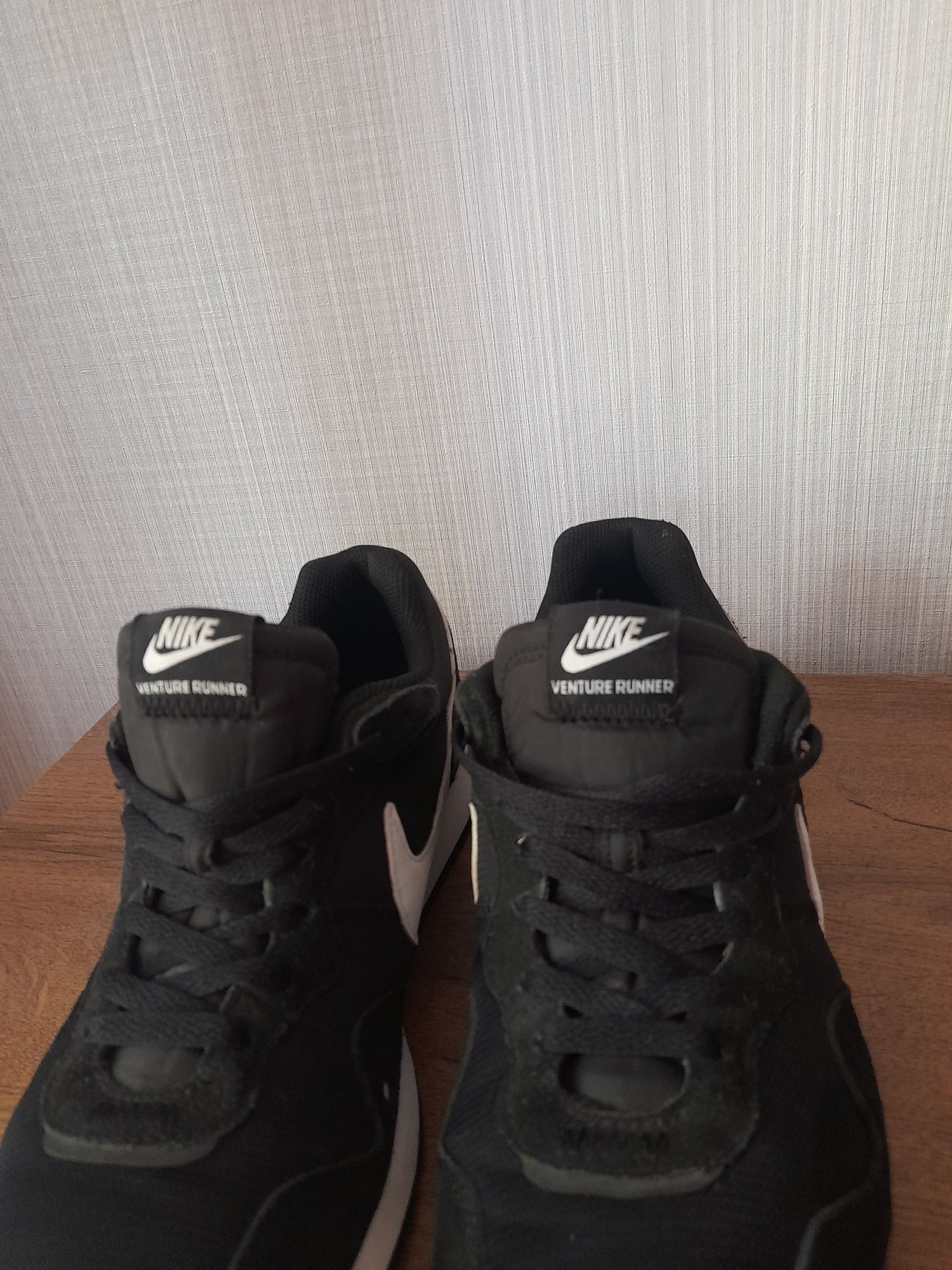 Nike Venture маратонки 42 номер.