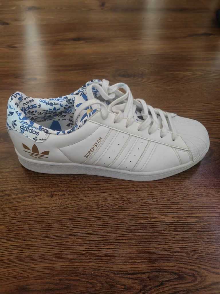 Adidas Superstar номер 43 1/3