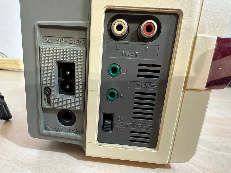 radio casetofon sharp