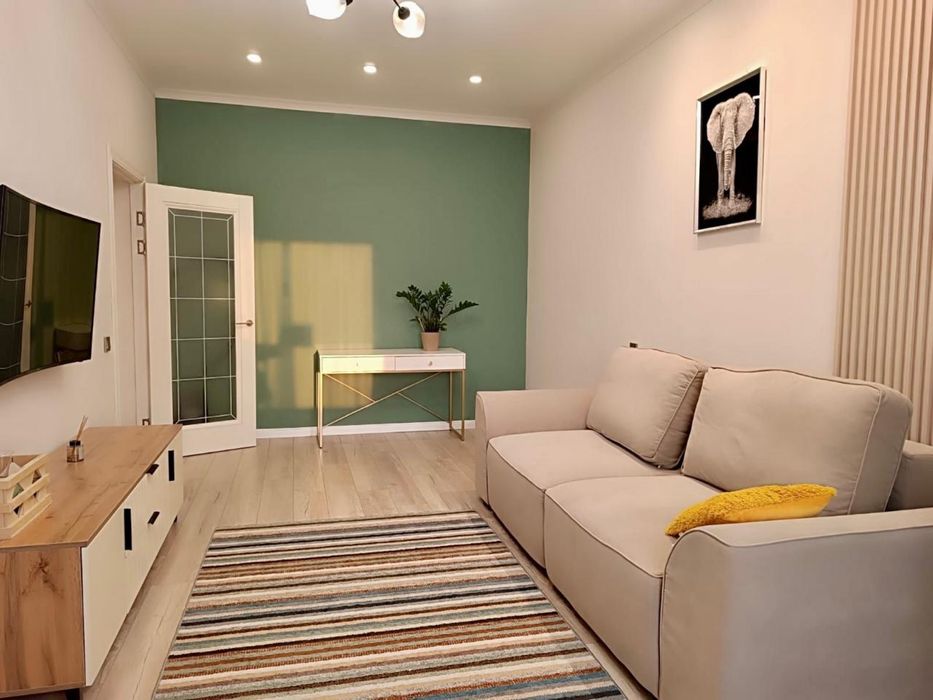 Продается 2 комнатная квартира