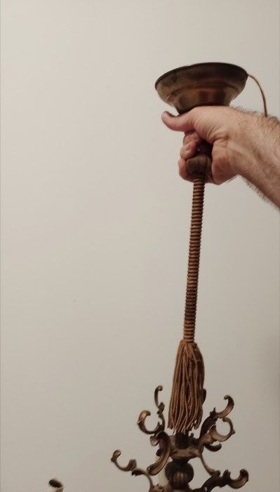 Deosebit candelabru antic cu 5 brațe din bronz masiv și elemente din c