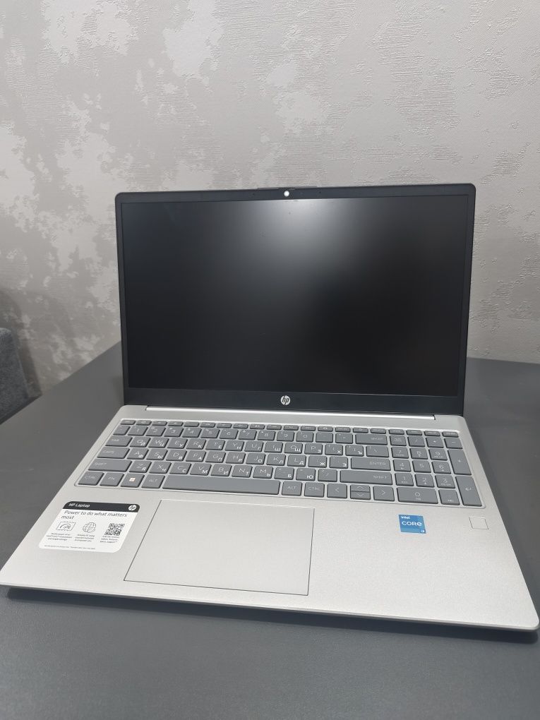 Абсолютно новый ноутбук HP
