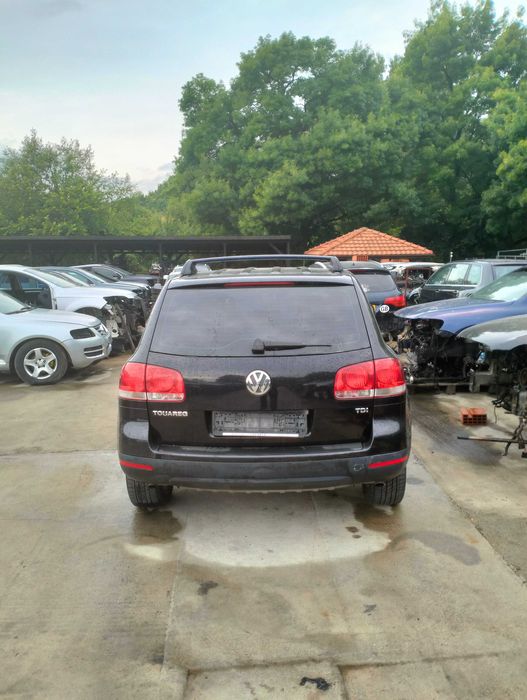 VW Touareg 2.5 R5 ,174 к.с. , 50 броя на части