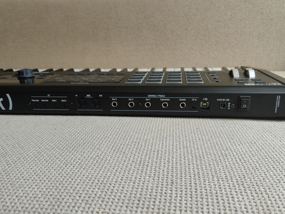 Arturia Keylab mkII 61 клавиша, Миди клавиатура Черна