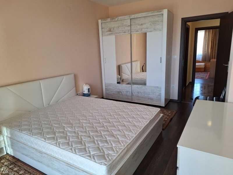 Тристаен апартамент – кв. Дружба 1