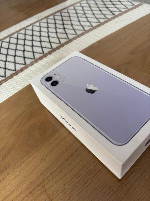 iPhone 11 stare buna plus 20 huse cadou
