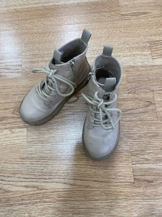 Ботинки Zara 26р