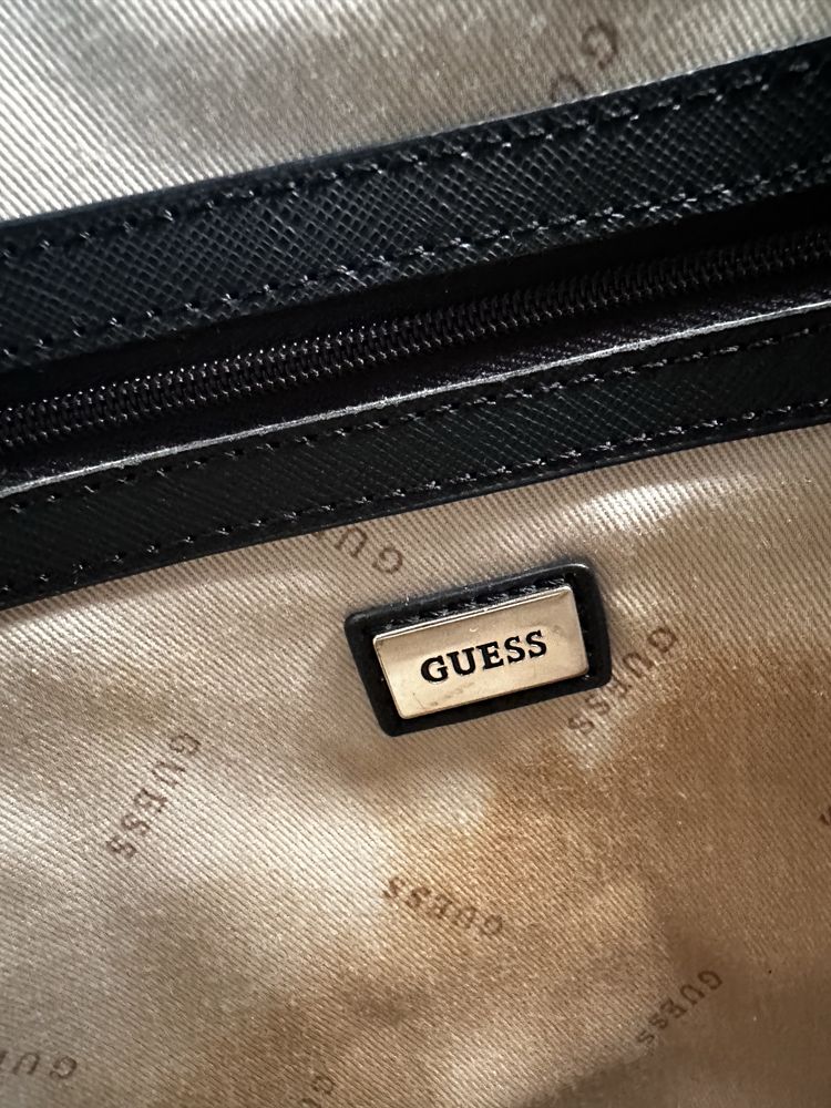 Guess Robyn чанта