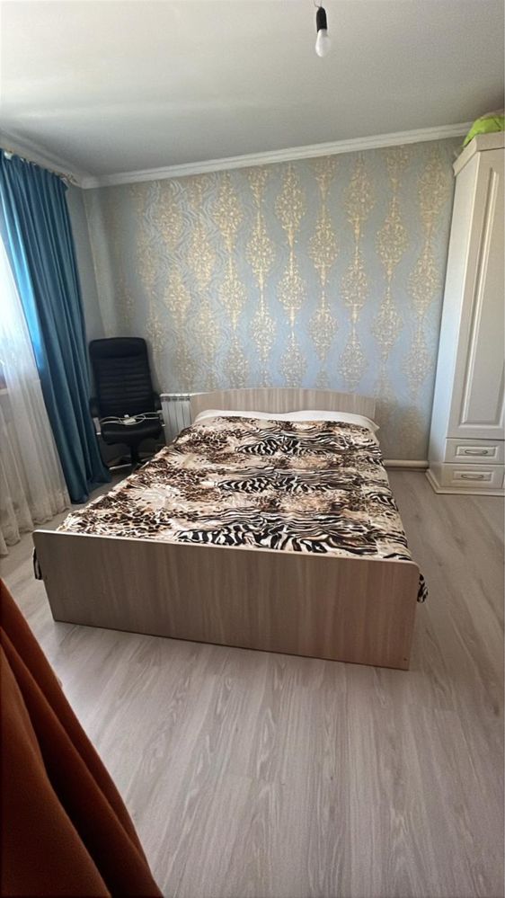 Кровать двуспальная