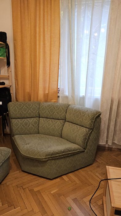 Холна гарнитура - разтегателен диван и ъгъл