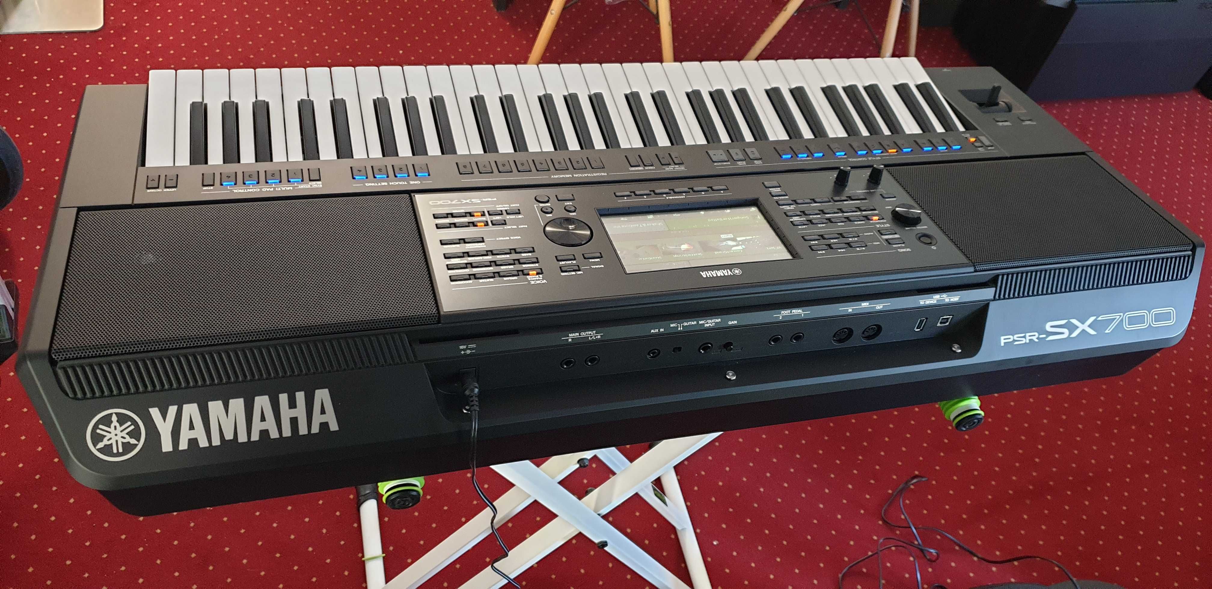 Keyboard Aranjor Yamaha PSR SX700
