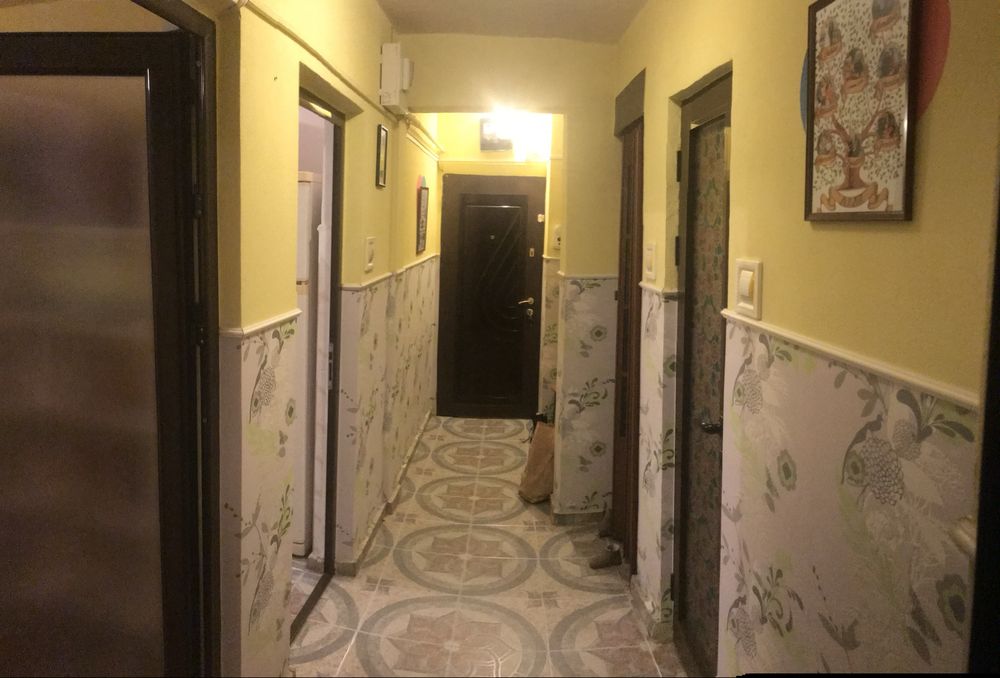 Apartament 2 Cam. Decomandat Etaj 1/10 Str Otrlatilor. Proprietar.