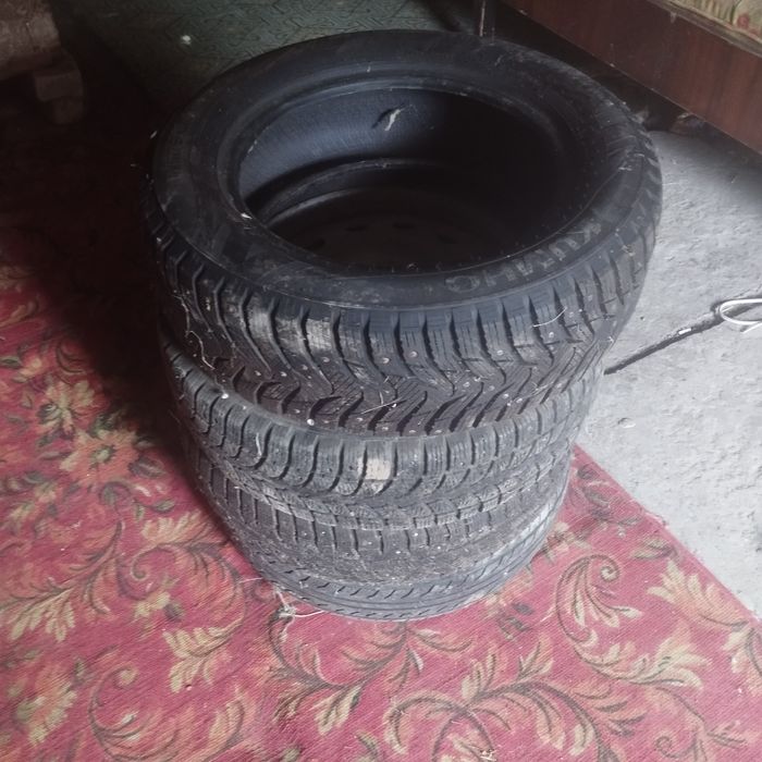 Продам 3 колеса зимние