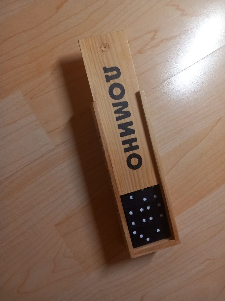 Ново малко домино