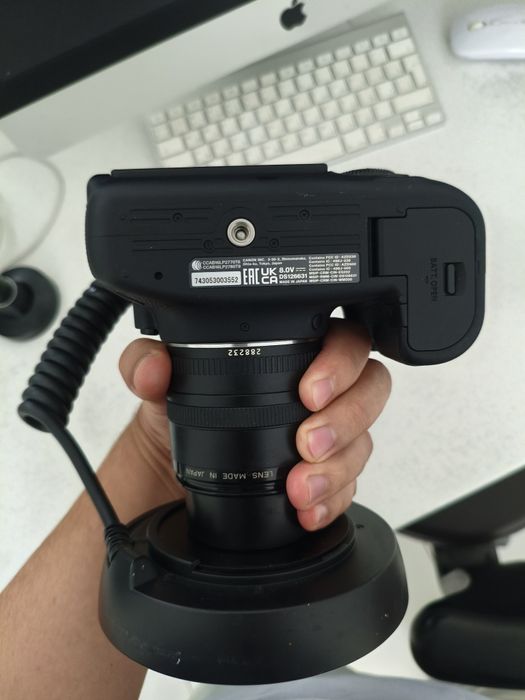 Canon 6 d mark 2 body, Ef  50 Macro obyektiv + vspishka