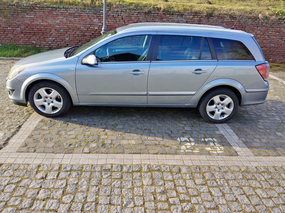 Vând opel astra H